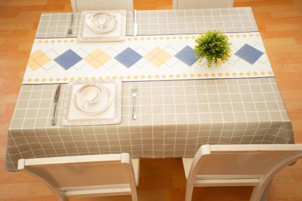 Waterproof Dinning Table Cover (140*190cm) - Image 3
