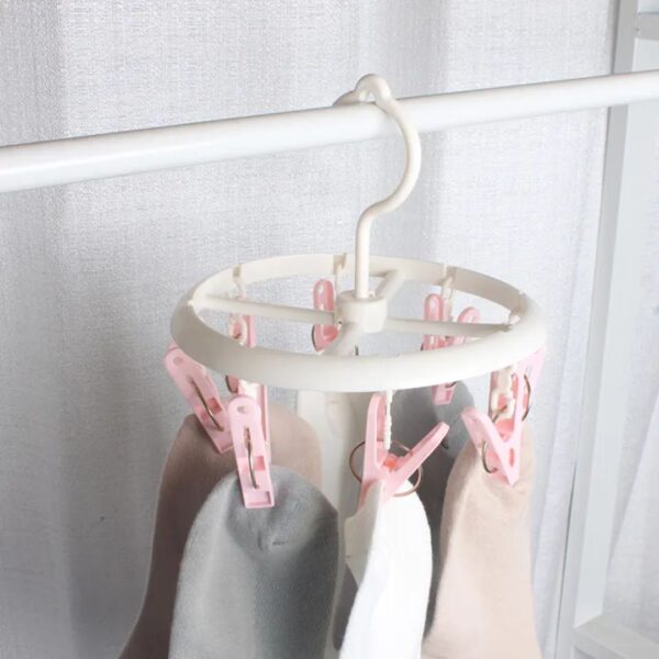 8 Clip Round Socks & Undergarments Hanger