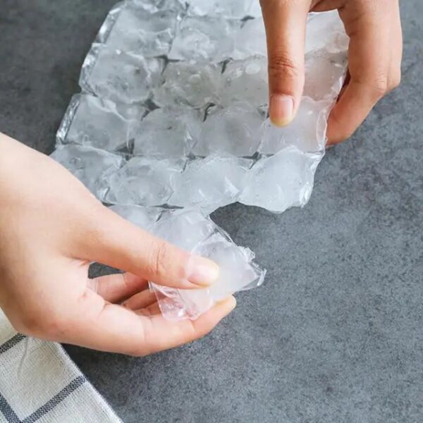Disposable Ice Cube Bags (Pack Of 10 Bags) - Image 3